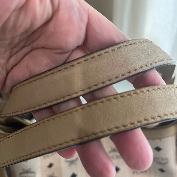 MCM CREAM/BEIGE VISETOS HOBO BAG - Picture 5 of 15